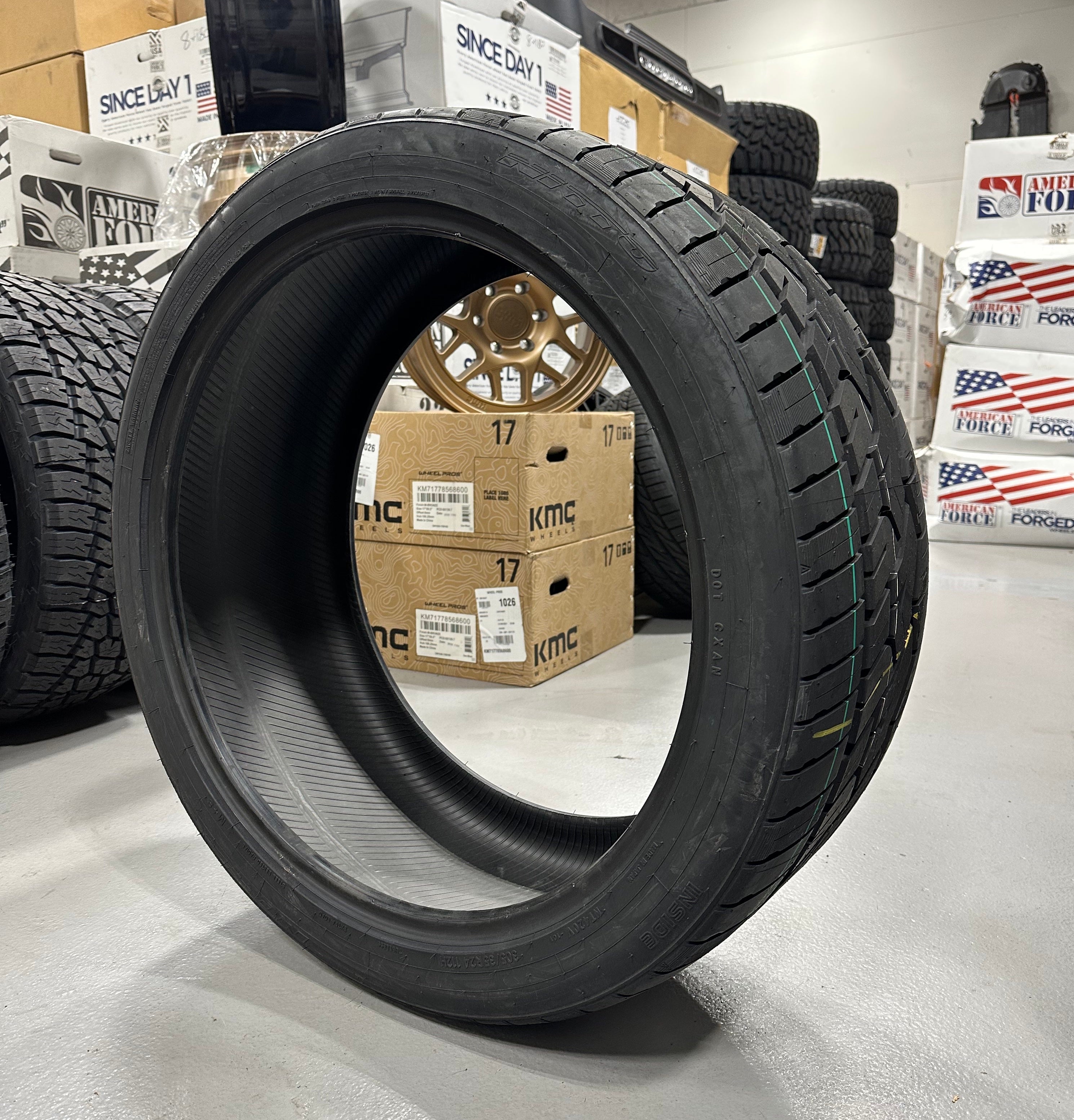 305 35r24 Nitto 420v ThreeCal Customs 305-35r24-nitto-420v-threecal-customs